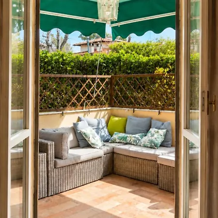 Elegante Oasi Vicino Al Mare - Dei Marmi Apartment *